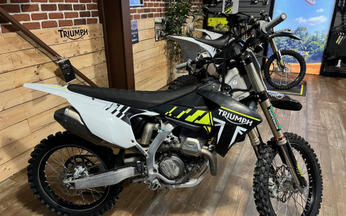 TRIUMPH TF250X