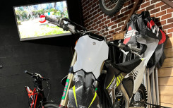 TRIUMPH TF250X
