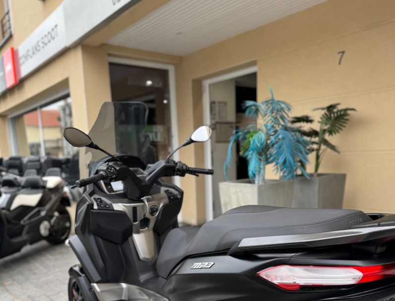 PIAGGIO MP3 530 HPE EXCLUSIVE