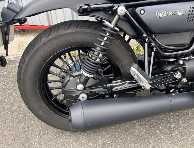 MOTO GUZZI V9 BOBBER