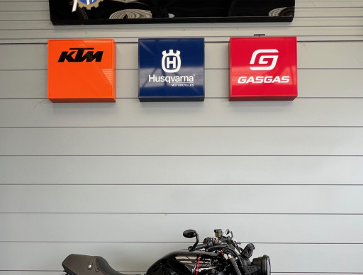 YAMAHA XSR 900