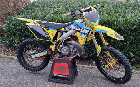 CROSS SUZUKI RM-Z 250 AF MOTEUR YAMAHA 250 YZ MOTORS54
