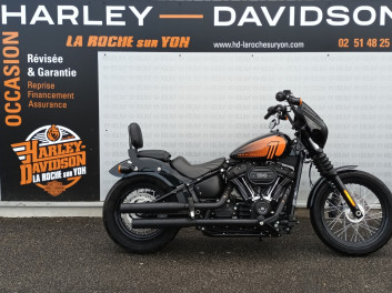 HARLEY-DAVIDSON SOFTAIL STREET BOB 1868