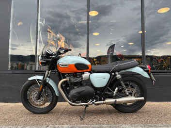 TRIUMPH BONNEVILLE T100 900
