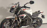 TRIUMPH STREET TRIPLE 660 S A2