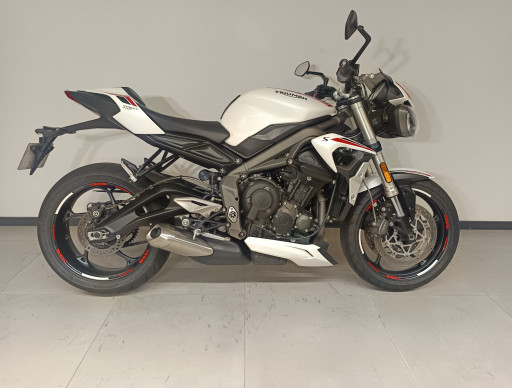 TRIUMPH STREET TRIPLE 660 S A2