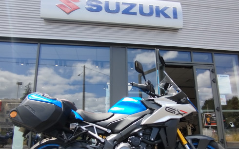 SUZUKI GSX-S 1000 GX PACK+  (selles confort + poignées chauffantes)