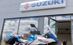 SUZUKI GSX-S 1000 GX PACK+  (selles confort + poignées chauffantes)