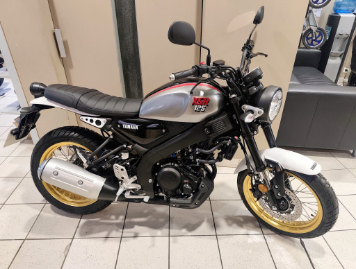 YAMAHA XSR 125 Legacy