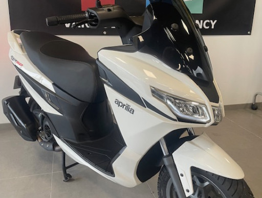 APRILIA SXR 50 - GARANTIE 1 AN - 1ERE MAIN 