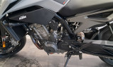 KTM 790 DUKE L 2023 gris