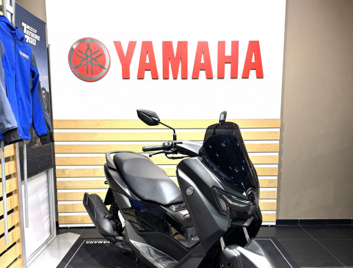 YAMAHA NMAX 125