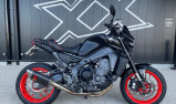 YAMAHA MT09  MT 09 AKRAPOVIC