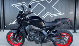 YAMAHA MT09  MT 09 AKRAPOVIC