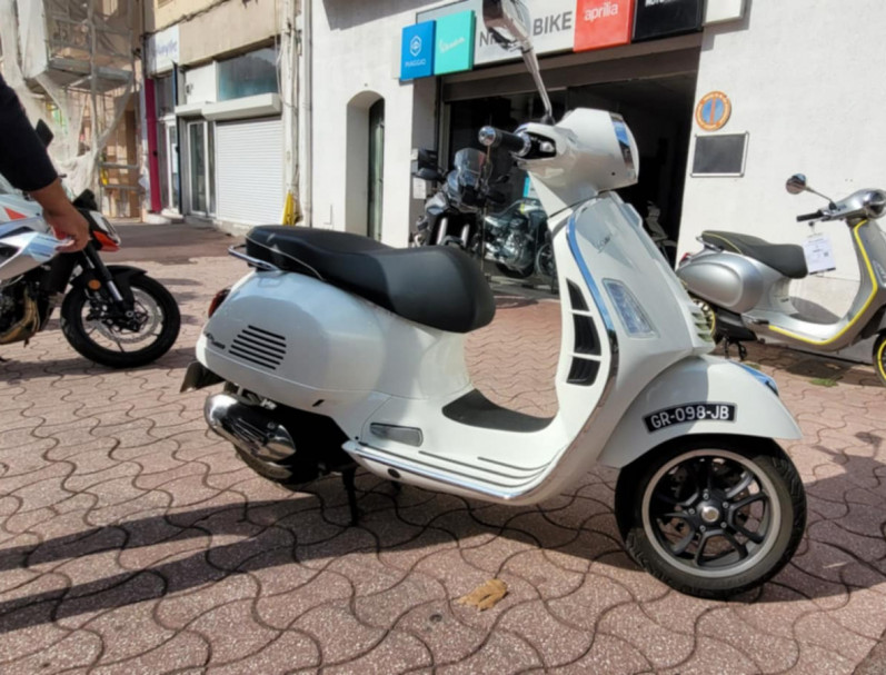 VESPA GTS 125IE SUPER