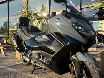 YAMAHA XP T-MAX 560 TECH MAX