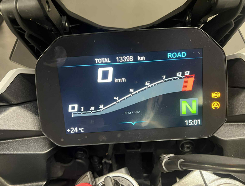 BMW F 900 XR