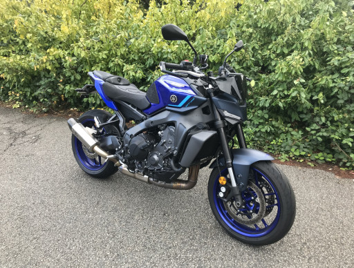 YAMAHA MT-09