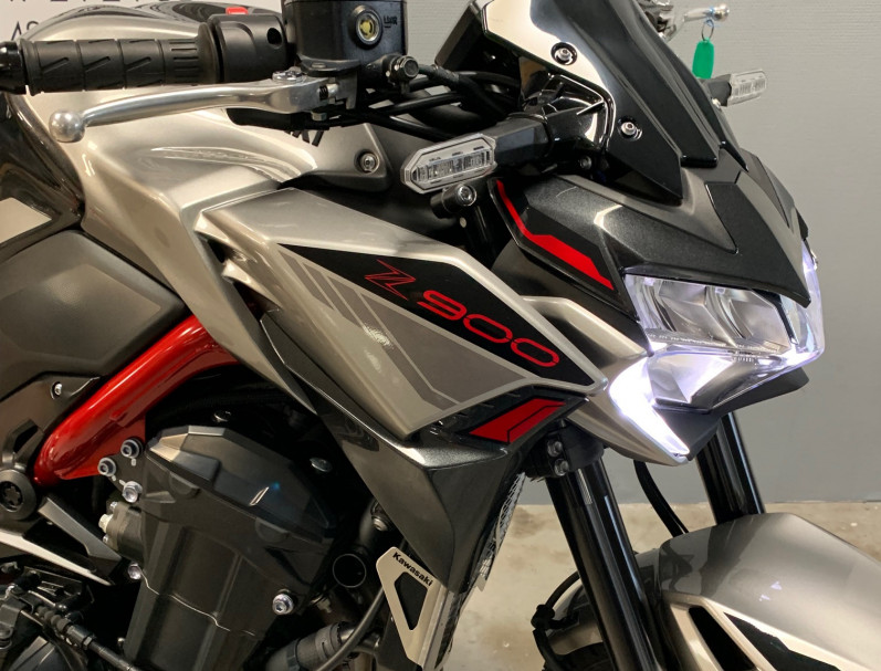 KAWASAKI Z 900