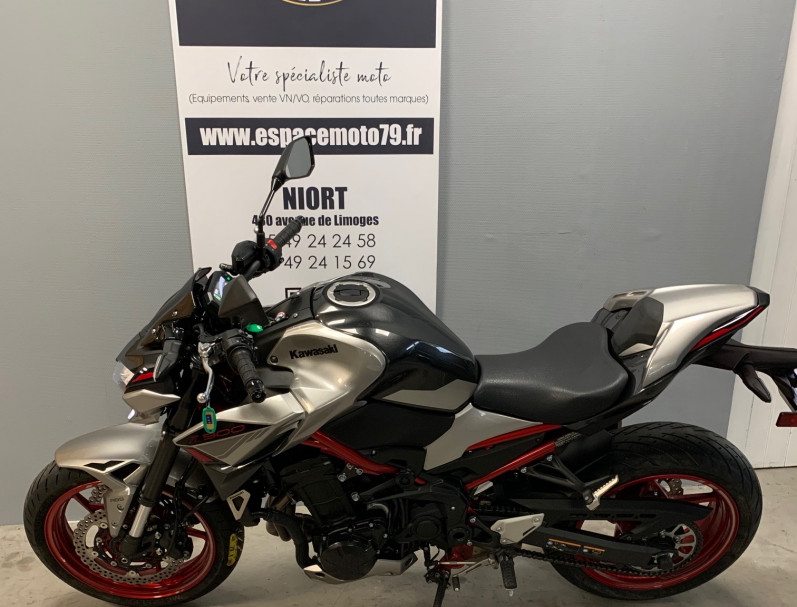 KAWASAKI Z 900