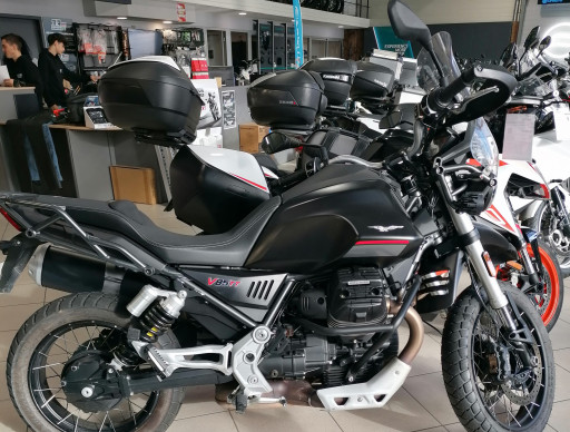 MOTO GUZZI V85 TT 850 2021 pour 149.87€/mois chez DSN MOTOS 33