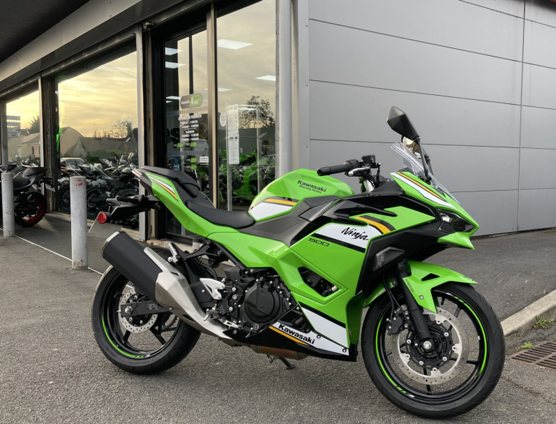 KAWASAKI Ninja 500 SE