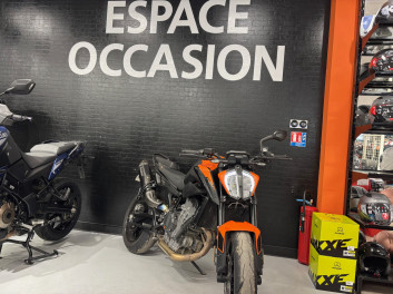 KTM 890 DUKE