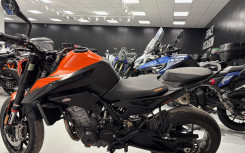 KTM 890 DUKE