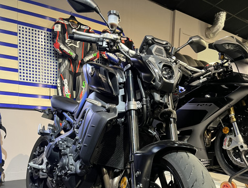 YAMAHA MT-09