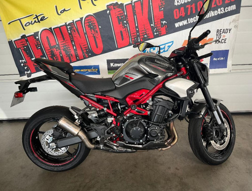 KAWASAKI Z 900