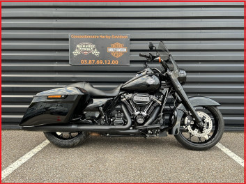 HARLEY-DAVIDSON TOURING ROAD KING 1868 SPECIAL