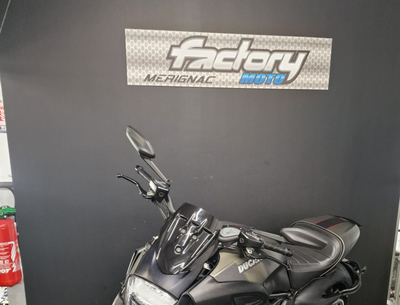 DUCATI DIAVEL CARBON