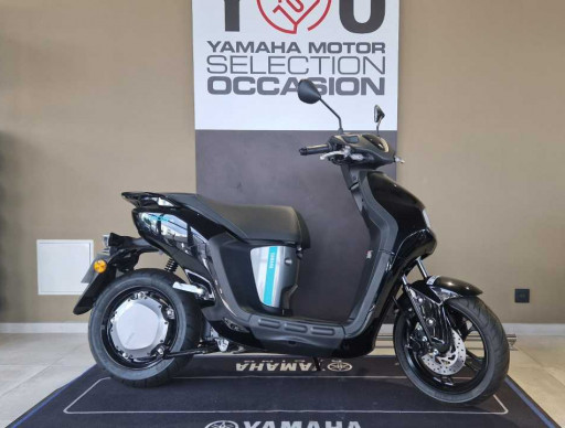 YAMAHA NEO