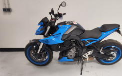SUZUKI GSX-8S