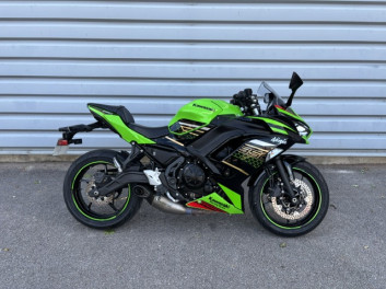 KAWASAKI NINJA 650