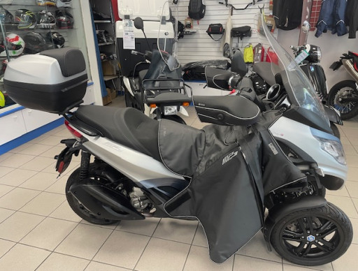PIAGGIO MP3 300 HPE ABS ASR