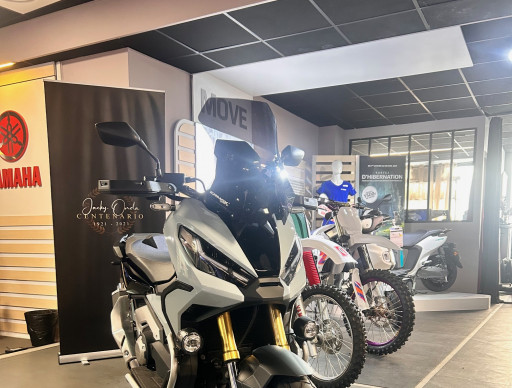 HONDA X-ADV 750 