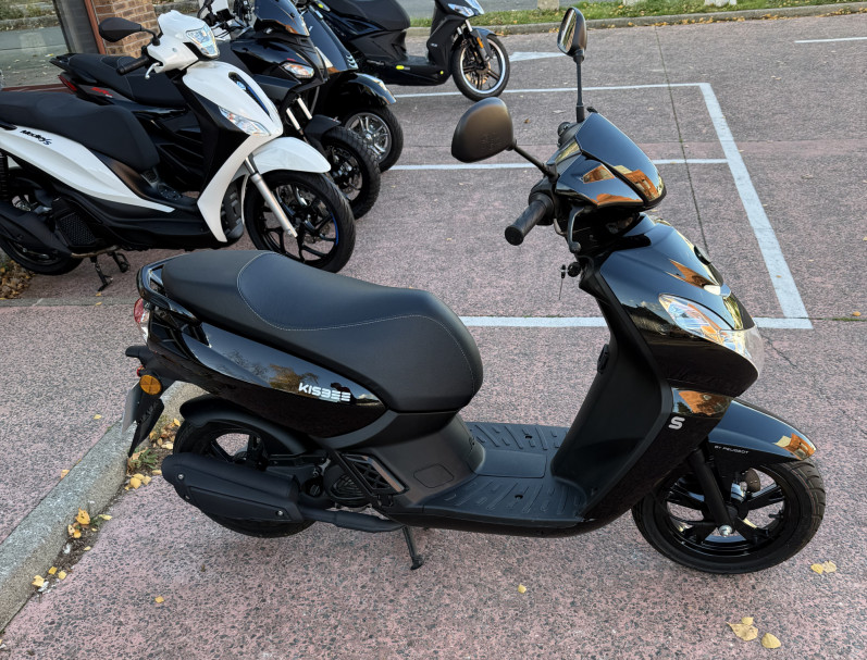 PEUGEOT KISBEE 2025 avec seulement 750 km 