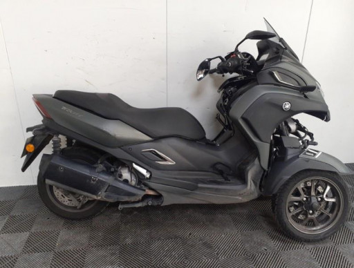 YAMAHA TRICITY 300