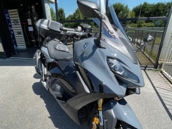 YAMAHA XP T-MAX 560 TECH MAX