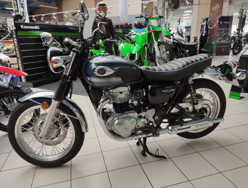 KAWASAKI W 800