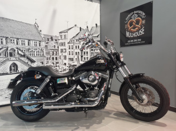 HARLEY-DAVIDSON DYNA STREET BOB 1690