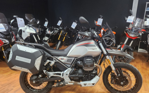 MOTO GUZZI V85 TT TRAVEL