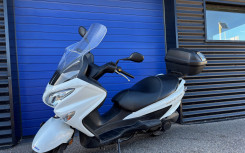 SUZUKI BURGMAN 200 ABS TOP CASE + BULLE HAUTE