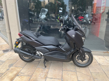 YAMAHA XMAX 300 Tech Max