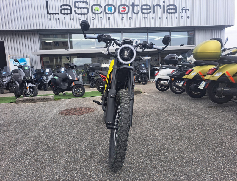 NIU XQI3 50 CM3  GARANTIE JUSQU
