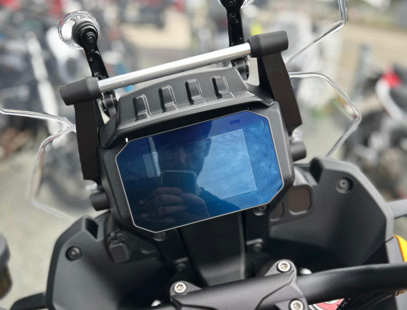 MOTO GUZZI STELVIO 1100 Giallo Savana