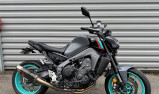 YAMAHA MT-09 AKRAPOVIC 