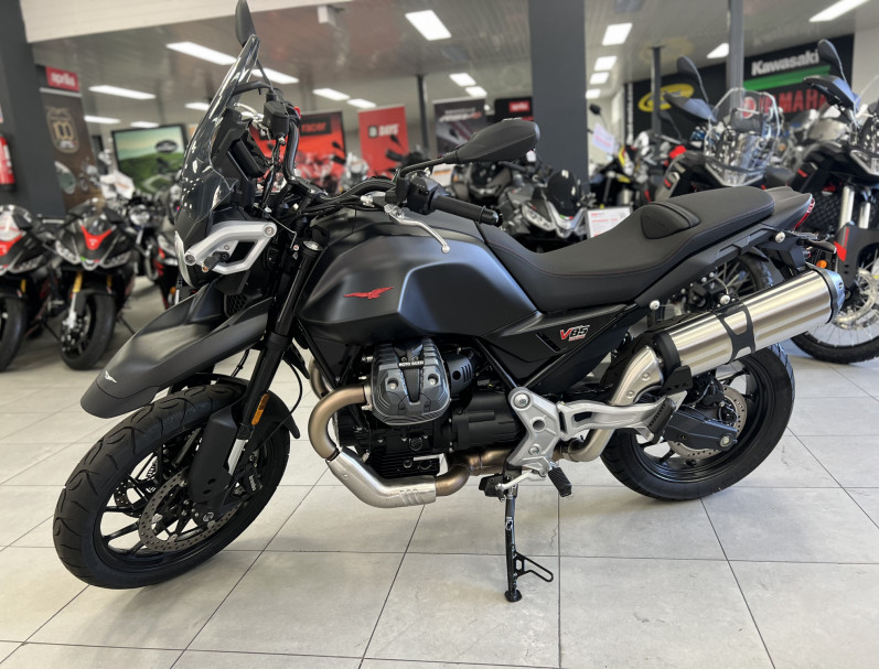 MOTO GUZZI V85 STRADA