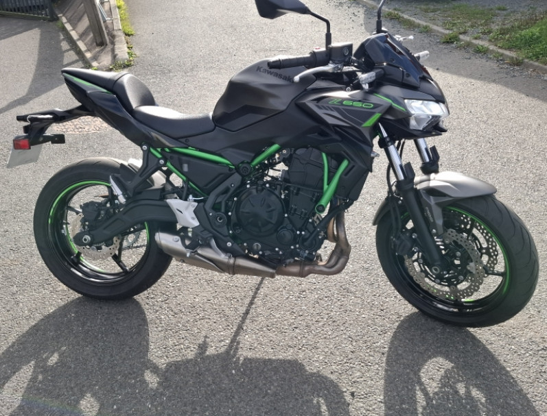 KAWASAKI Z 650 (47.5CV) idéal permis a2